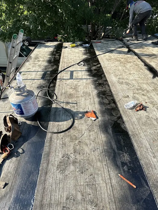 Edwin's Roofing and Gutters PLLC Picture 2