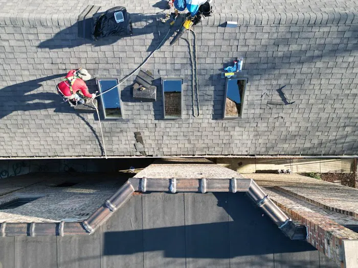 Edwin's Roofing and Gutters PLLC Picture 8