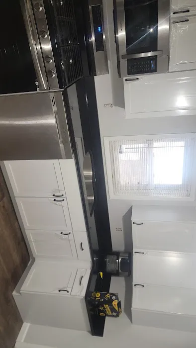 Supreme Roofing and Remodeling Inc Picture 1