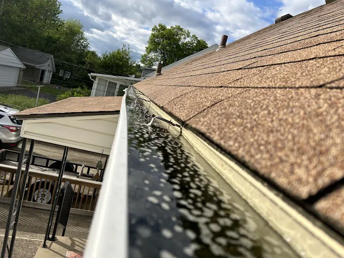 Roof Troops Picture 4