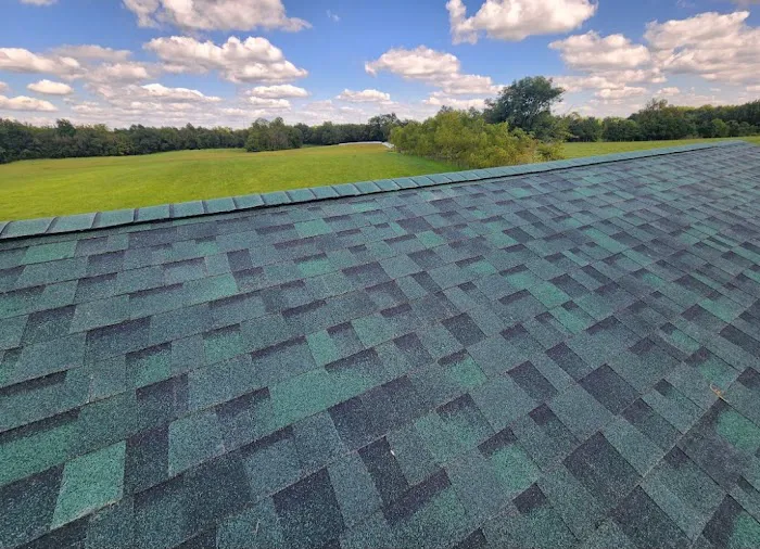 J&H roofing Picture 1