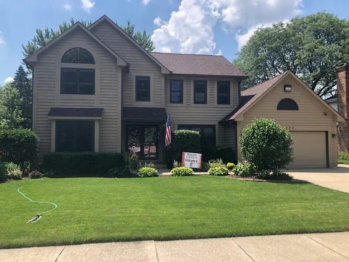 Huuso Exteriors Picture 2