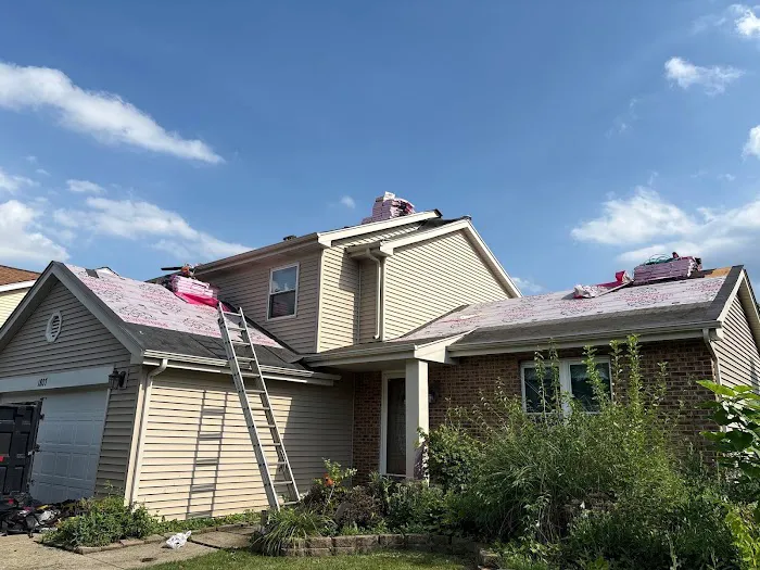 HomeHero Roofing Picture 1