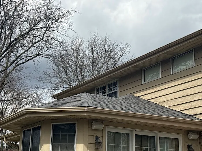 HomeHero Roofing Picture 5