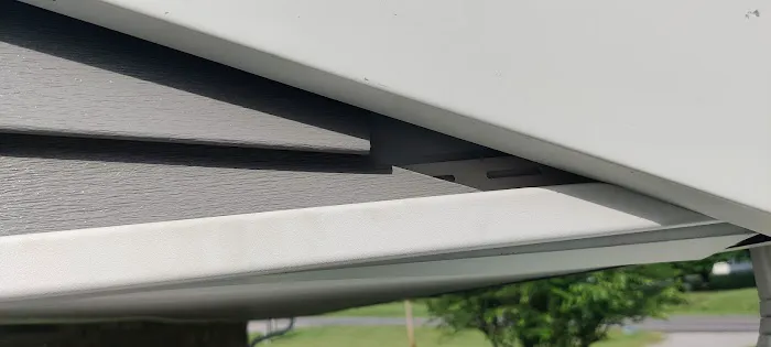 Clyde's Roofing Picture 1