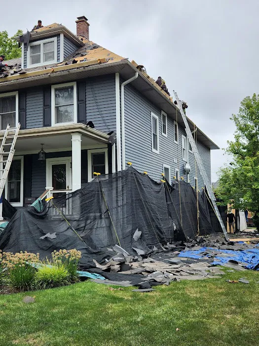 Salazar Roofing Picture 3