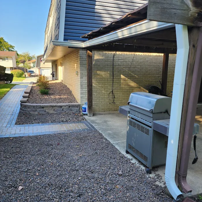 AK Roofing & Gutters Picture 3