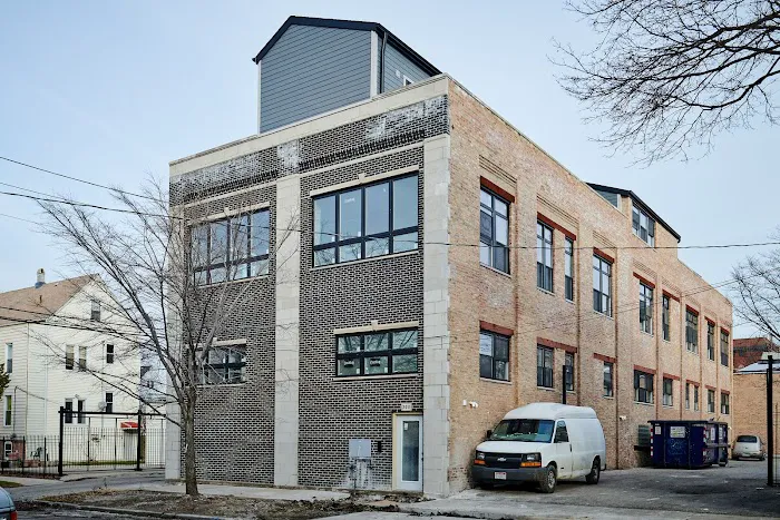 Quantum Exteriors Picture 2