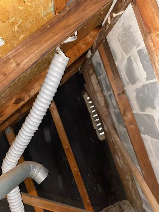 L & R Roofing Inc Picture 1