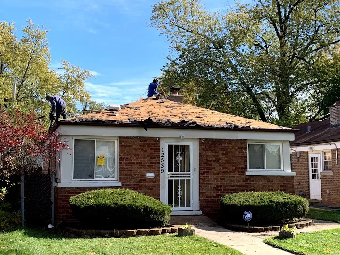 Chicago Roofing Assistance Picture 2