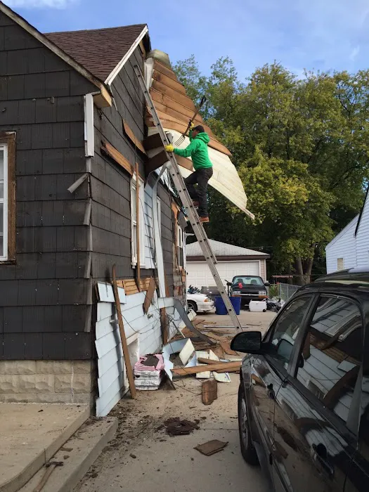 SR Roofing Construction Picture 3