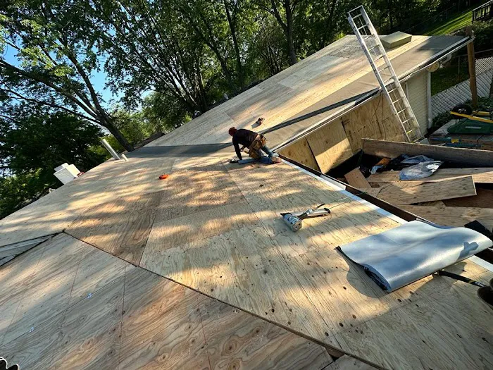 Rise Above The Storm Picture 4