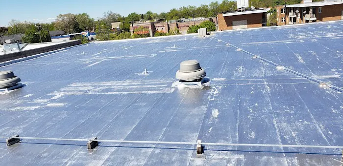 Lona construction inc Picture 2