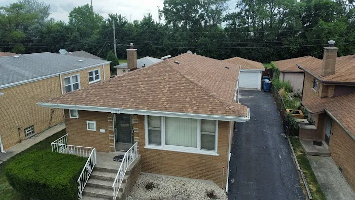 Top Property Services Inc / Roofing Picture 3