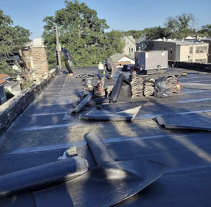 Wrigleyville Roofing & Tuckpointing Picture 2