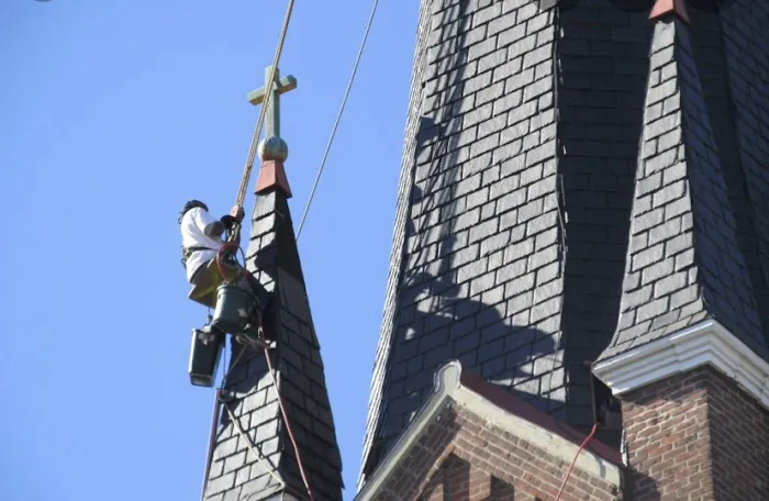 churches roofing Picture 10