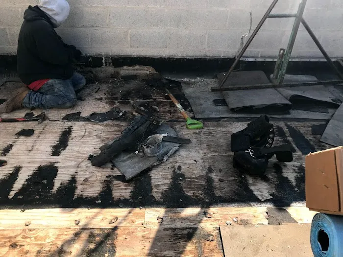 Tans' Quality Roofing Picture 7