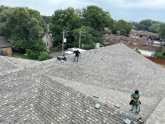 Roofmen & Maintenance Corp Picture 2