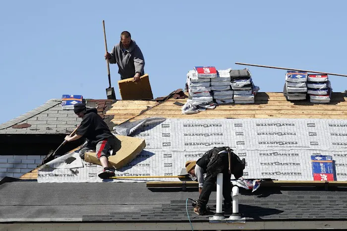 Chicago Local Roofer Picture 1