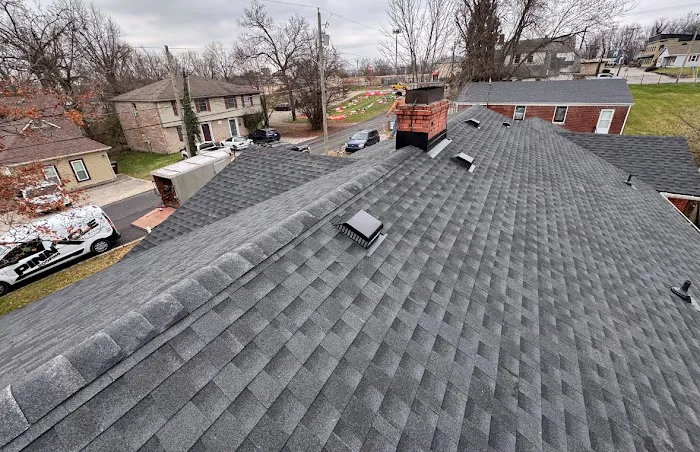 Pinnacle Roofing Picture 1