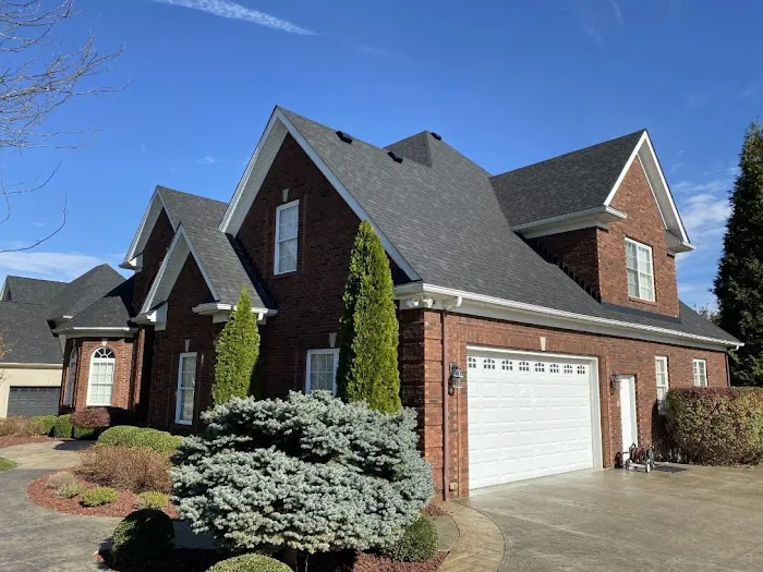 44 Roofing & Construction Picture 4