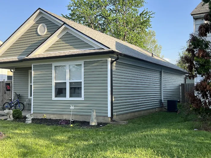 Tri-Star Roofing & Renovations Picture 1