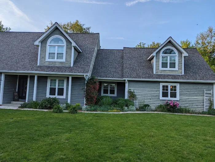 A.R Roofing, Siding, and Gutters Inc. Picture 5