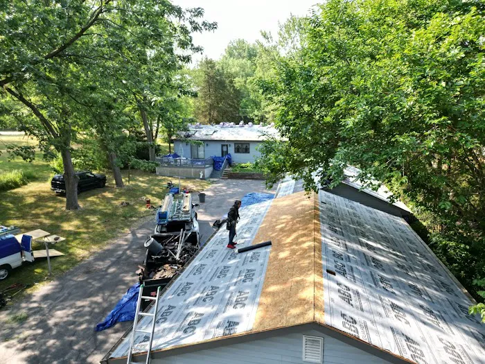 A & J Roofing Corporation Picture 9