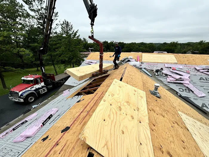 Noah's Roofing LLC Picture 9