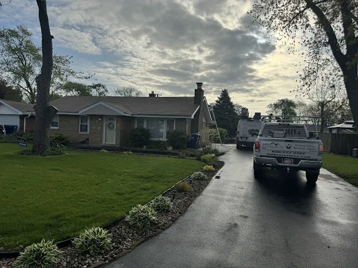 MDD Exteriors - West Chicago Picture 4