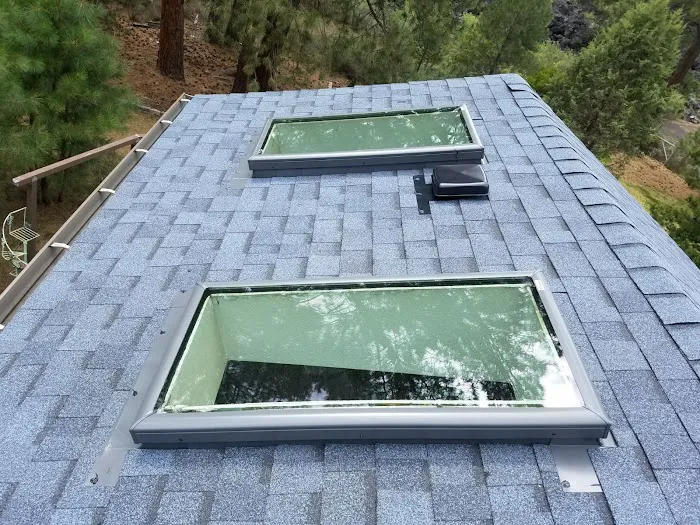 Deschutes Roofing Picture 9