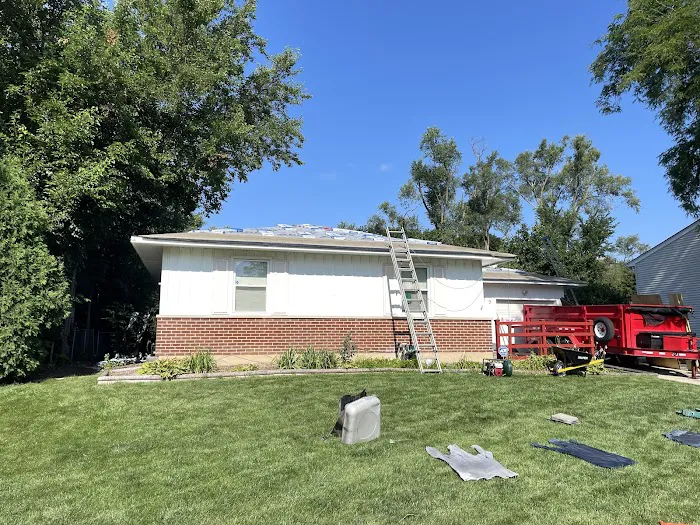 E & G Exteriors, Inc Picture 1