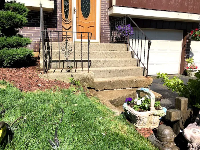 M&M Roofing & Blacktopping Picture 2