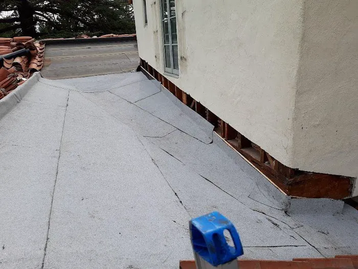 Wilcox Roofing & Construction Picture 4