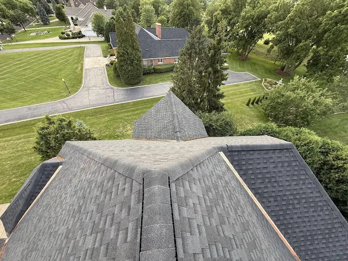 New Edge Improvement Co – Roofing & Siding Contractor Picture 5