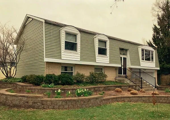 St. Charles Roofing Picture 1