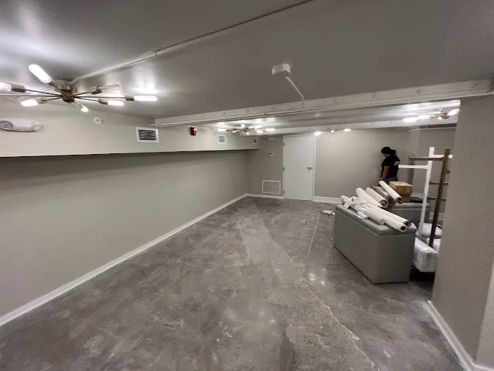 Flores Enterprises Inc. Picture 2