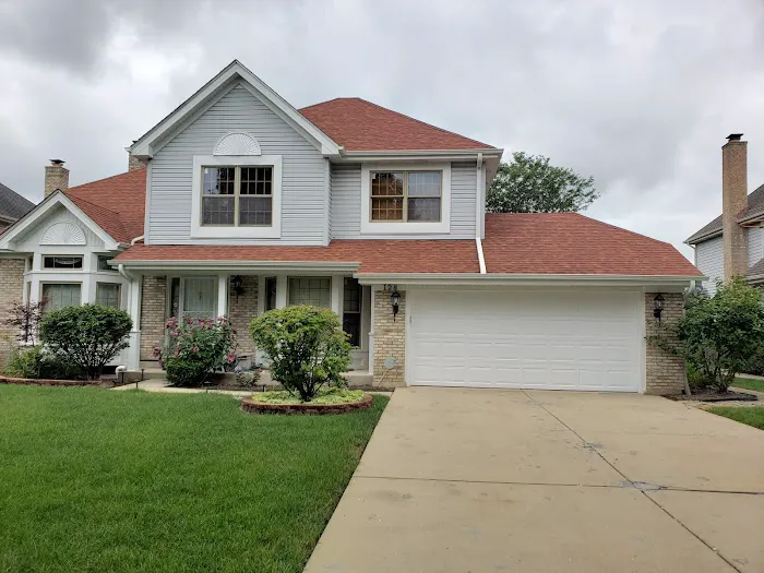 DELUXE ROOFING INC. Picture 1