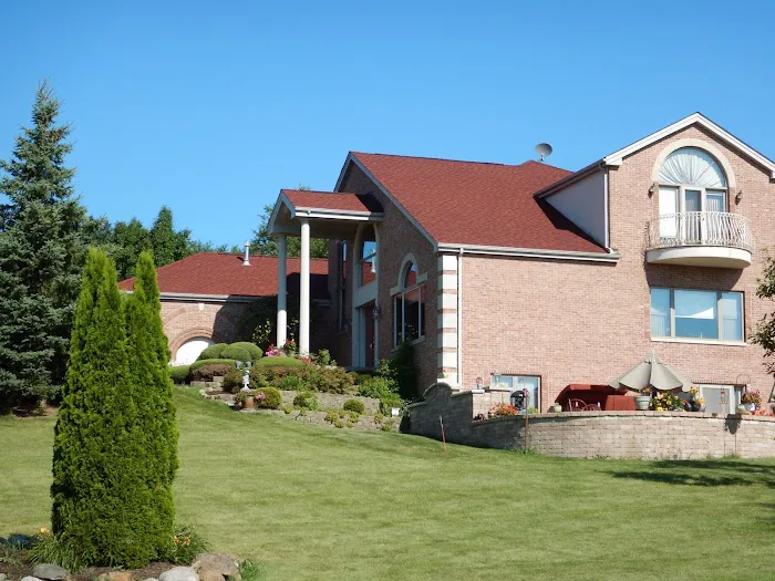 DELUXE ROOFING INC. Picture 7