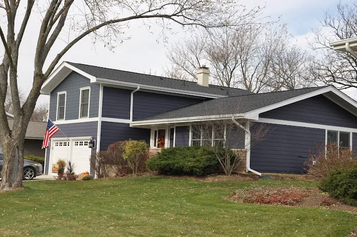 DELUXE ROOFING INC. Picture 9