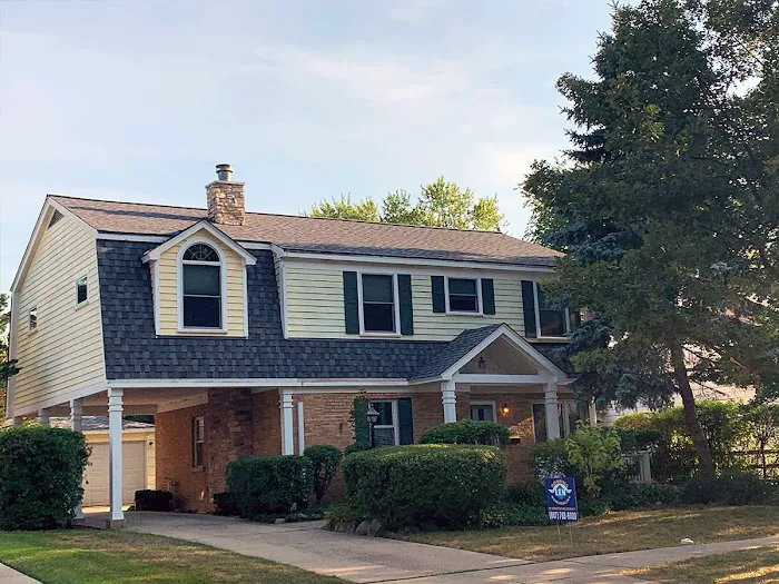 Len Roofing & Remodeling Picture 1