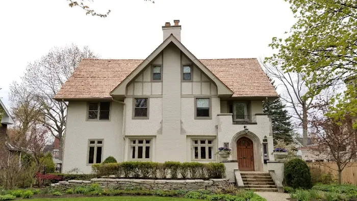 BPH Cedar Roofing Company Picture 1