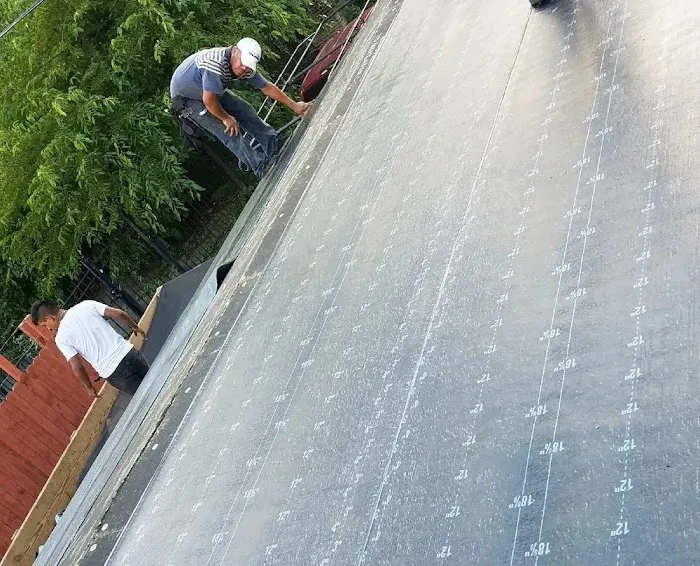 Robins Roofing Contractors Picture 9