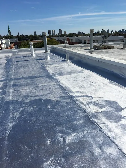 COM Roofing Company Picture 1