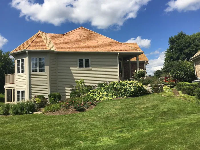 AMSTERDAM - ROOFING, SIDING & MASONRY CONTRACTOR Picture 4