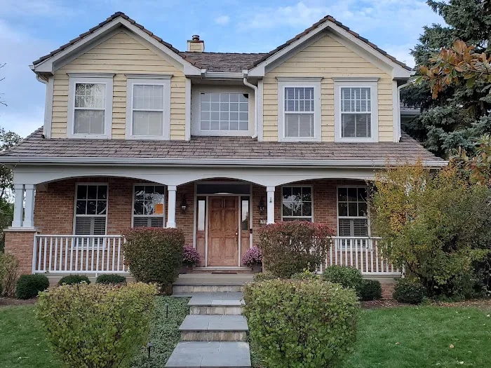 4 Exterior Picture 2