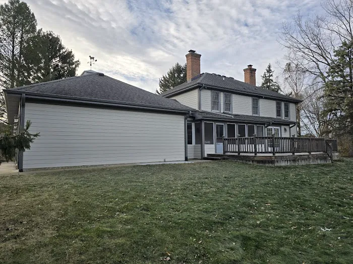 4 Exterior Picture 7