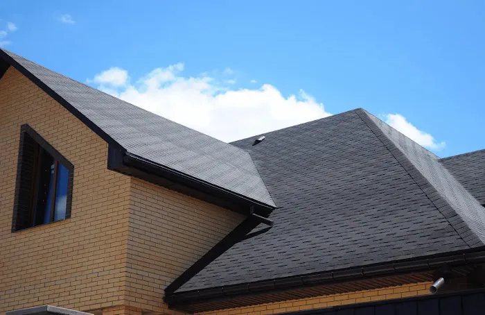 B&J Roofing Company Picture 1