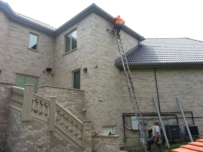 Hetman Gutter Installation Picture 9