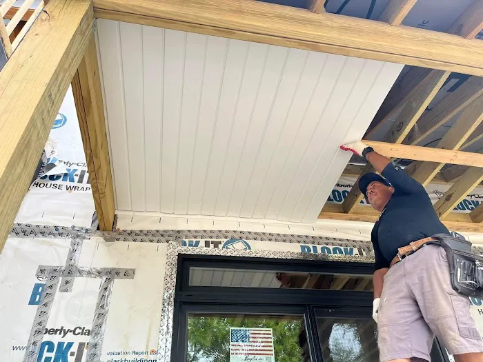 Diamond Lake Exteriors Inc Picture 2